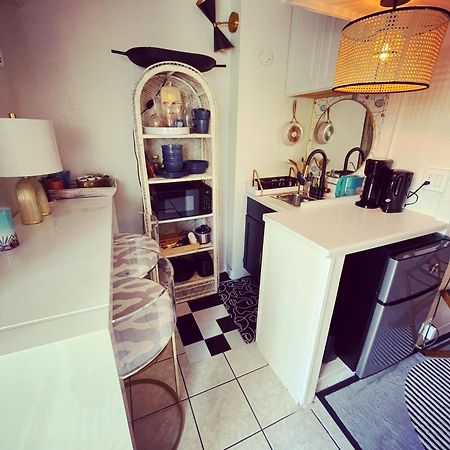 Seashore Waikiki Studio 1 Block From A Beach No Resort Fees Honolulu Exterior foto